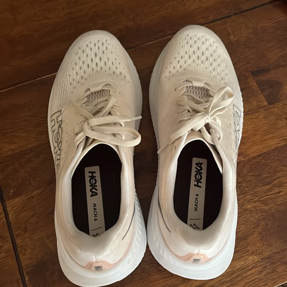 Hoka Mach 6. cream/vanilla 8.5 - Picture 4 of 4